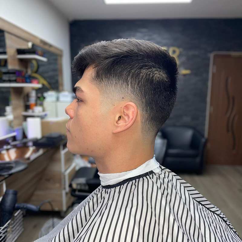 Pompadour fade Shadwell barber